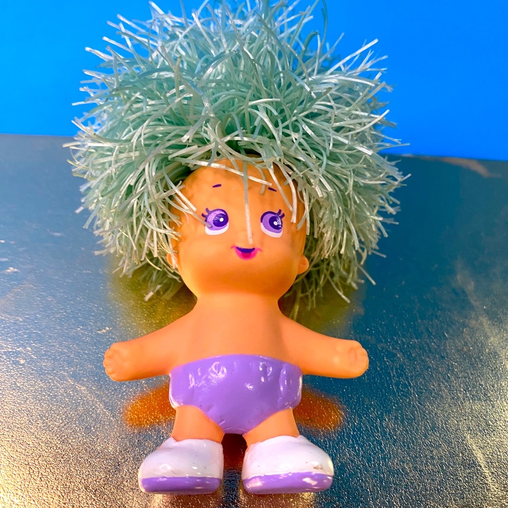 KOOSHIE KOOS VINTAGE 1997 ODDZON BABY BECCA AQUA HAIR, PURPLE SHORTS 3.25”